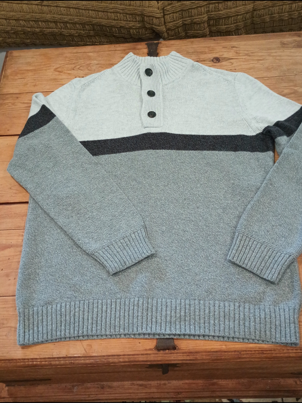 American Eagle Outfitters Seriously Soft Tri Color Grey Crewneck Sweater  Size L